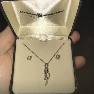 Littman Jewelers Spiral Necklace And Earrings